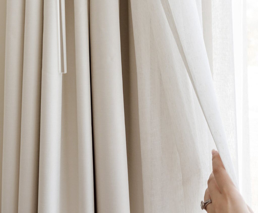 How a curtain order moves through the factory